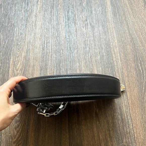 ARCCLUTCH LEATHER BAG WITH CHAIN - Picture 6 of 7